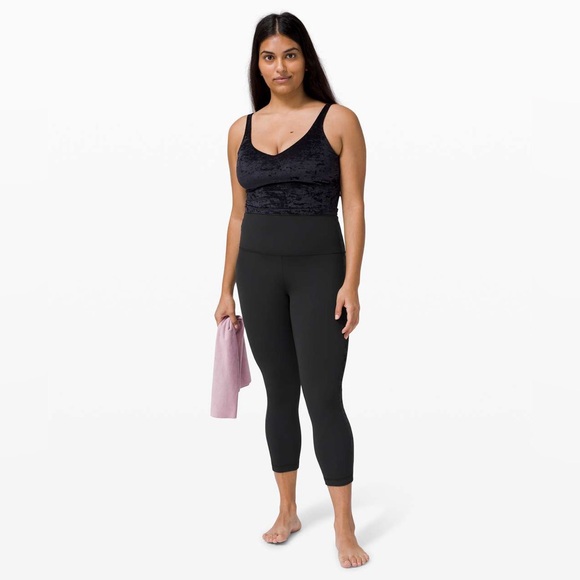 Lululemon Align Super High-Rise Crop *Crushed Velvet
Black special edition - Picture 2 of 13